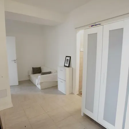 Bright & Eco-friendly Apartman