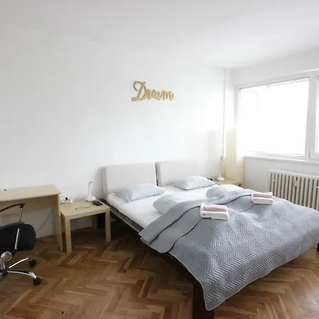 Bright & Eco-friendly Apartman Pozsony
